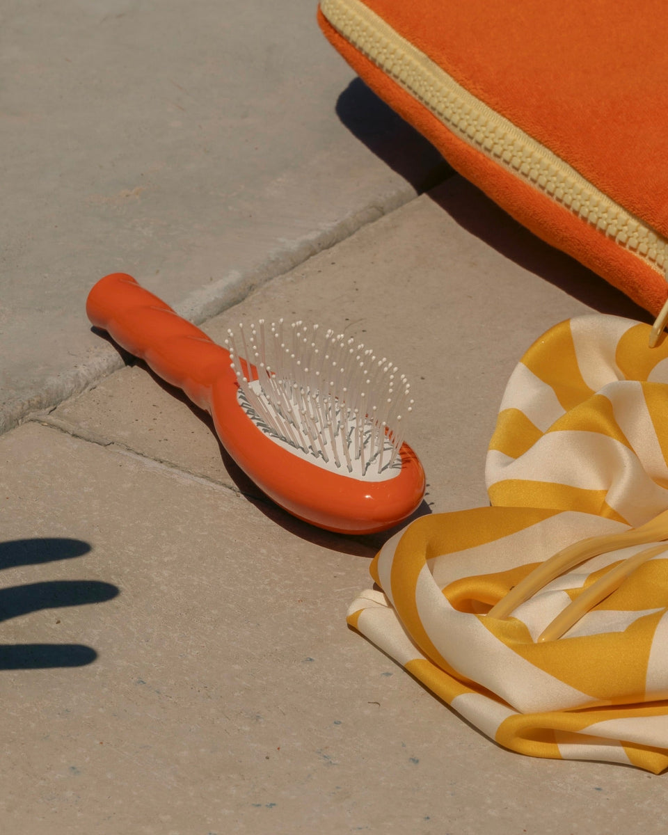 Focus Brosse à Cheveux N.04 : l’indispensable de l’été pour vos cheveux