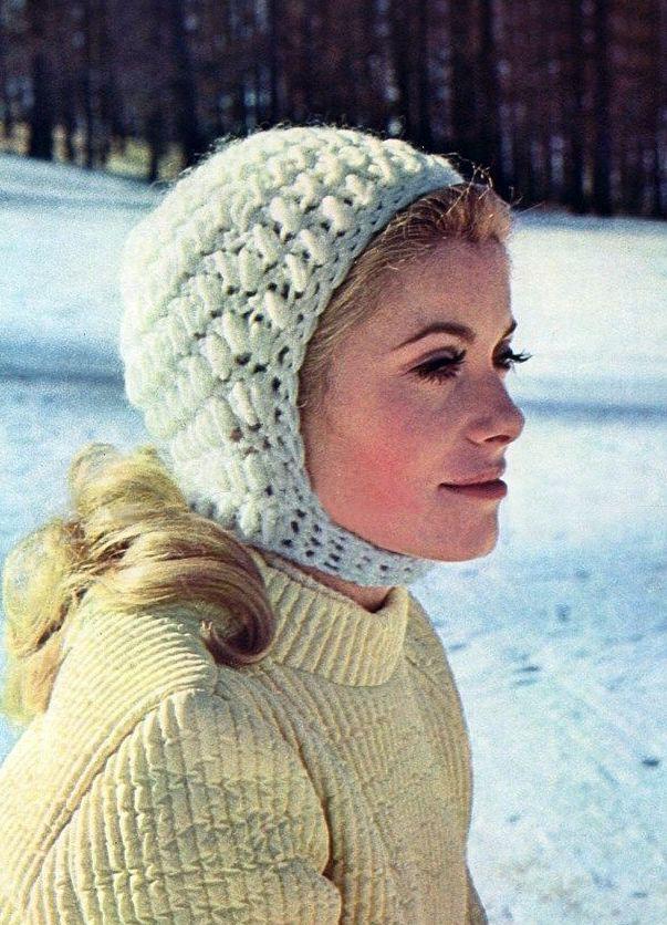 Comment porter un bonnet (ou un casque de ski) en hiver?