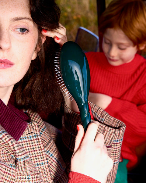 N.07 The Intense Detangling and Stimulating Brush Emerald Green - Image 2