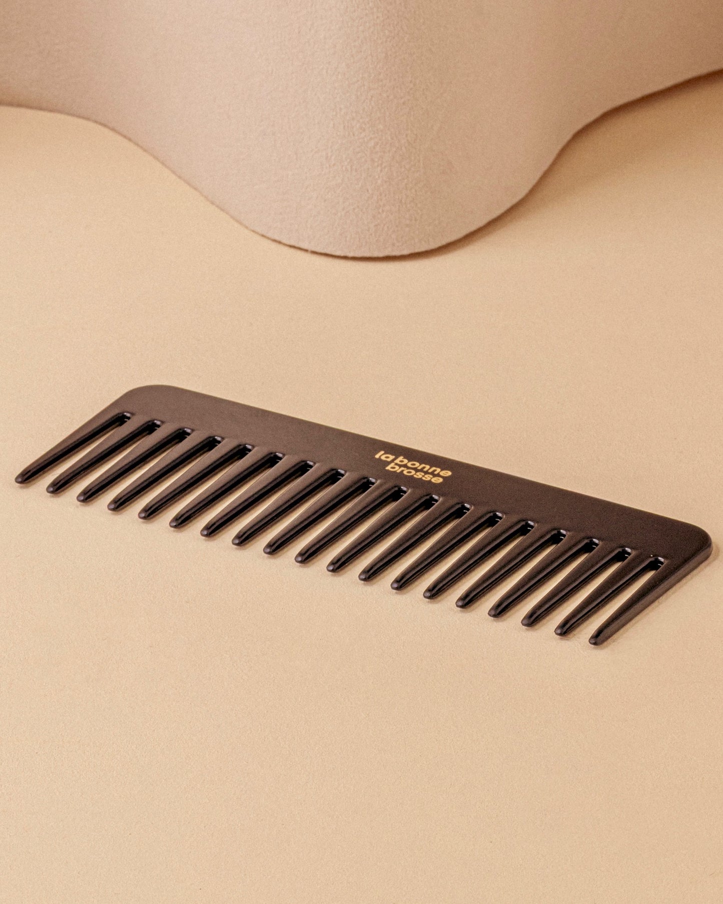 Edición Negra El Peine Ancho Desenredante de Acetato