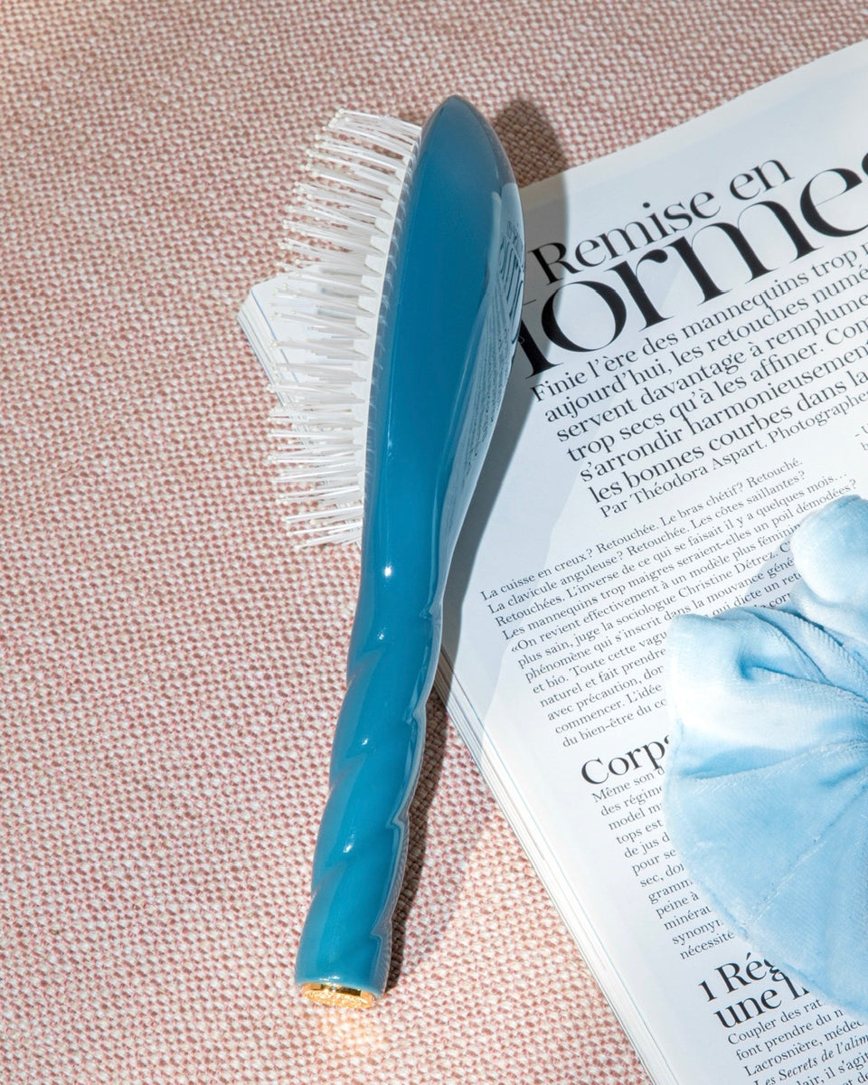 N.04 Il Miracolo Districante e Vegan Spazzola Blu Inchiostro