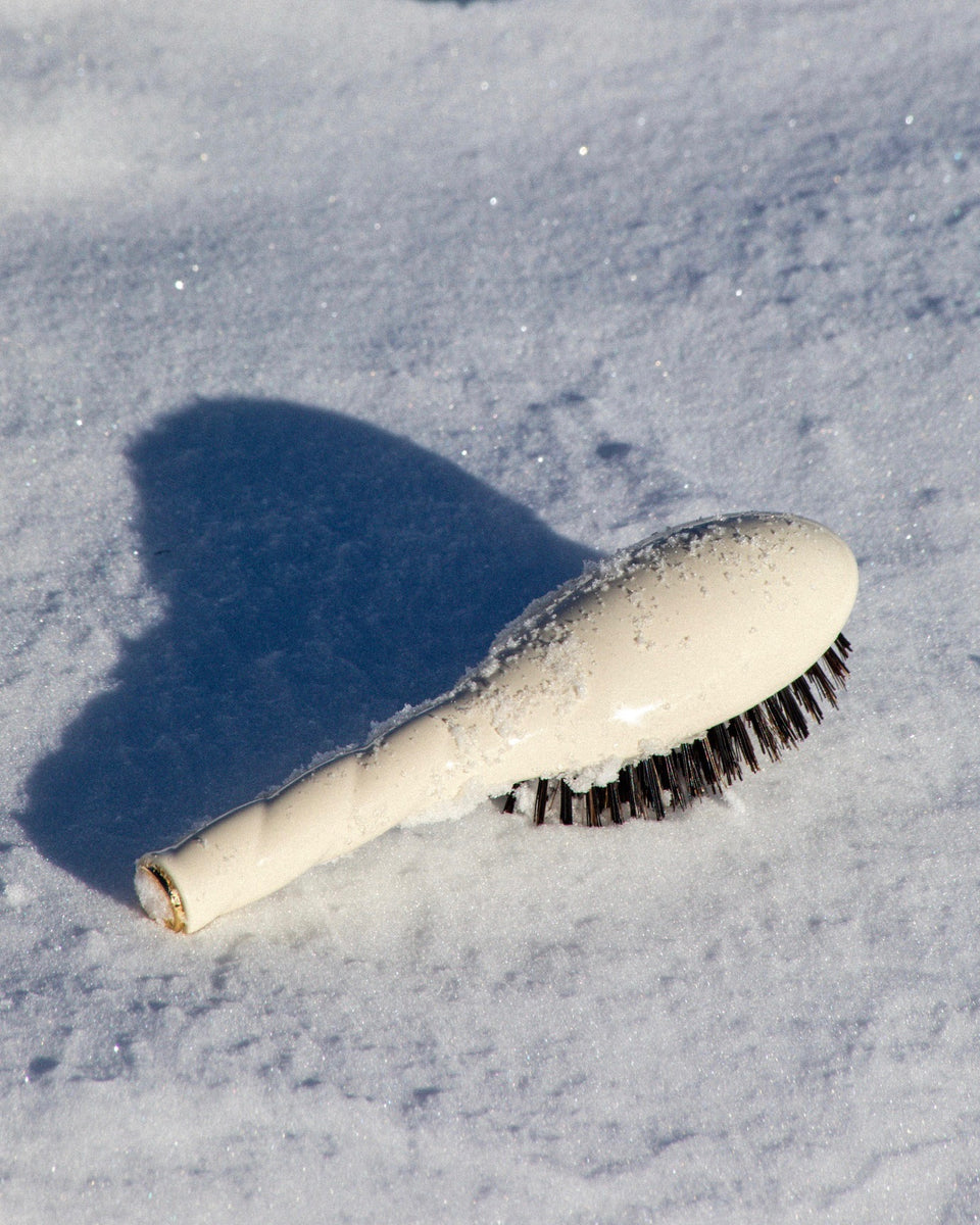 N.01 The Small Shine & Care HairBrush The Universal Creamy white