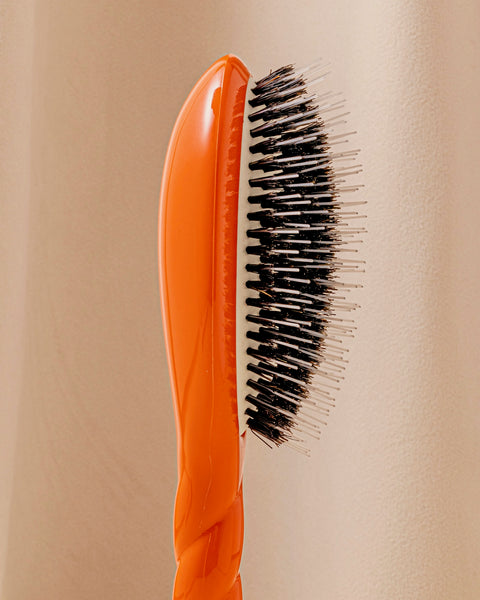 Limited Edition N.02 The Essential Orange Seventies Detangling & Care Brush - Image 2