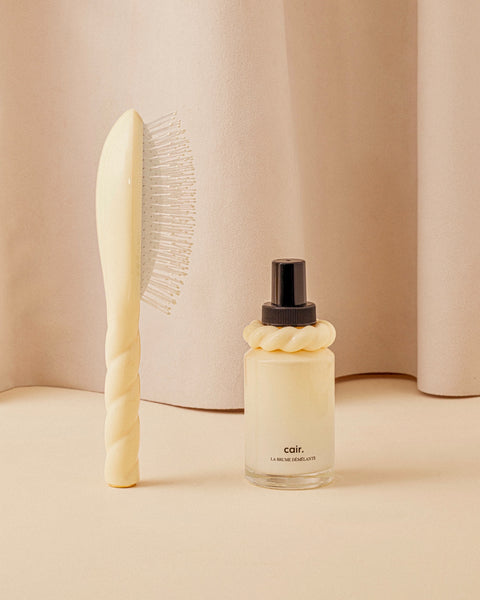 Detangling Duo: Makes Brushing Easier and Protects Hair - Image 1
