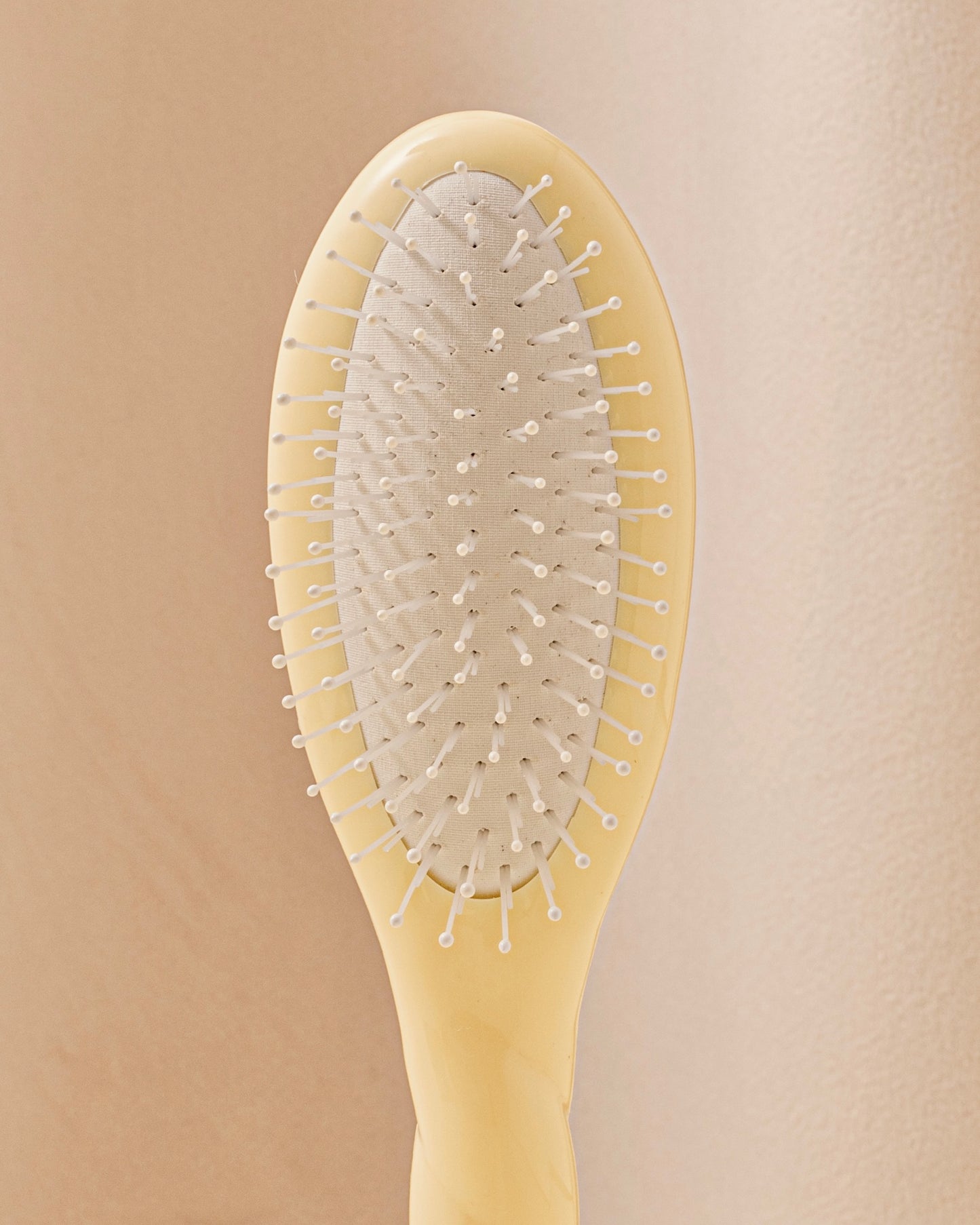 N.04 La Petite Brosse Démêlante & Massante La Miracle Ivoire Cair