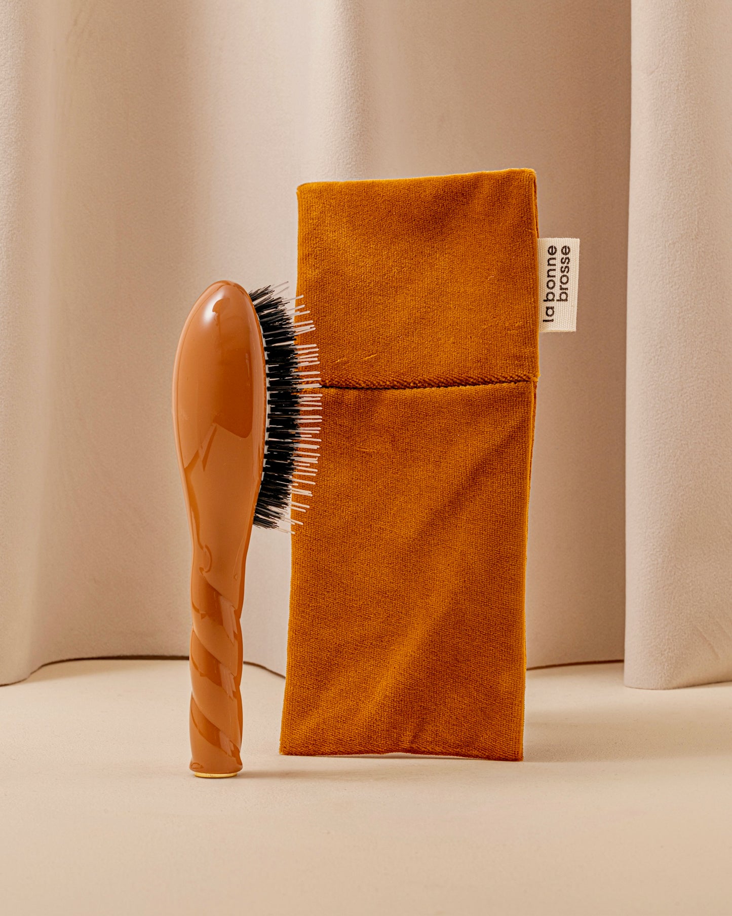 Der Terrakotta Tasche „Little Brush“