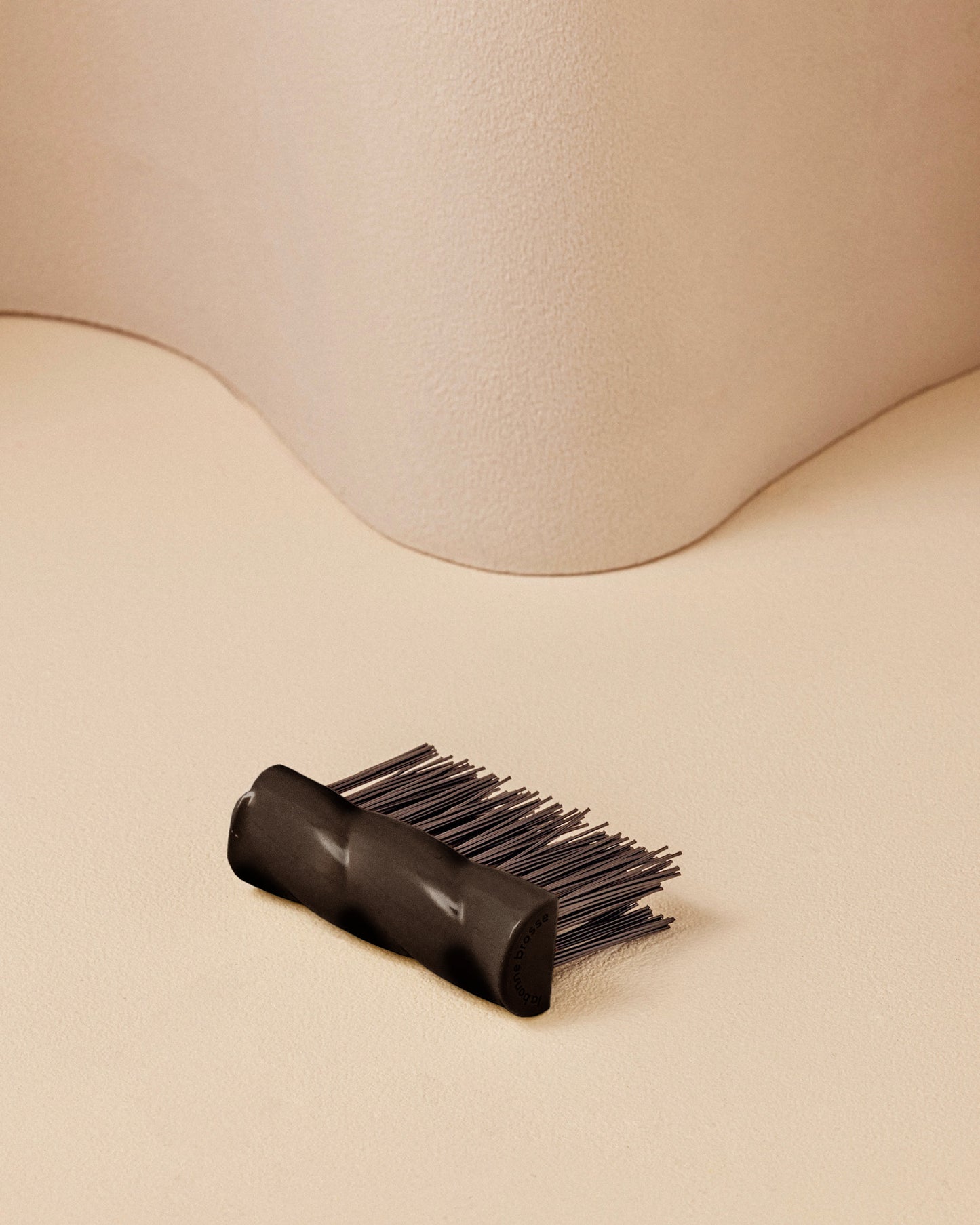 El Dúo Grande Brosse Black Edition y su herramienta de limpieza