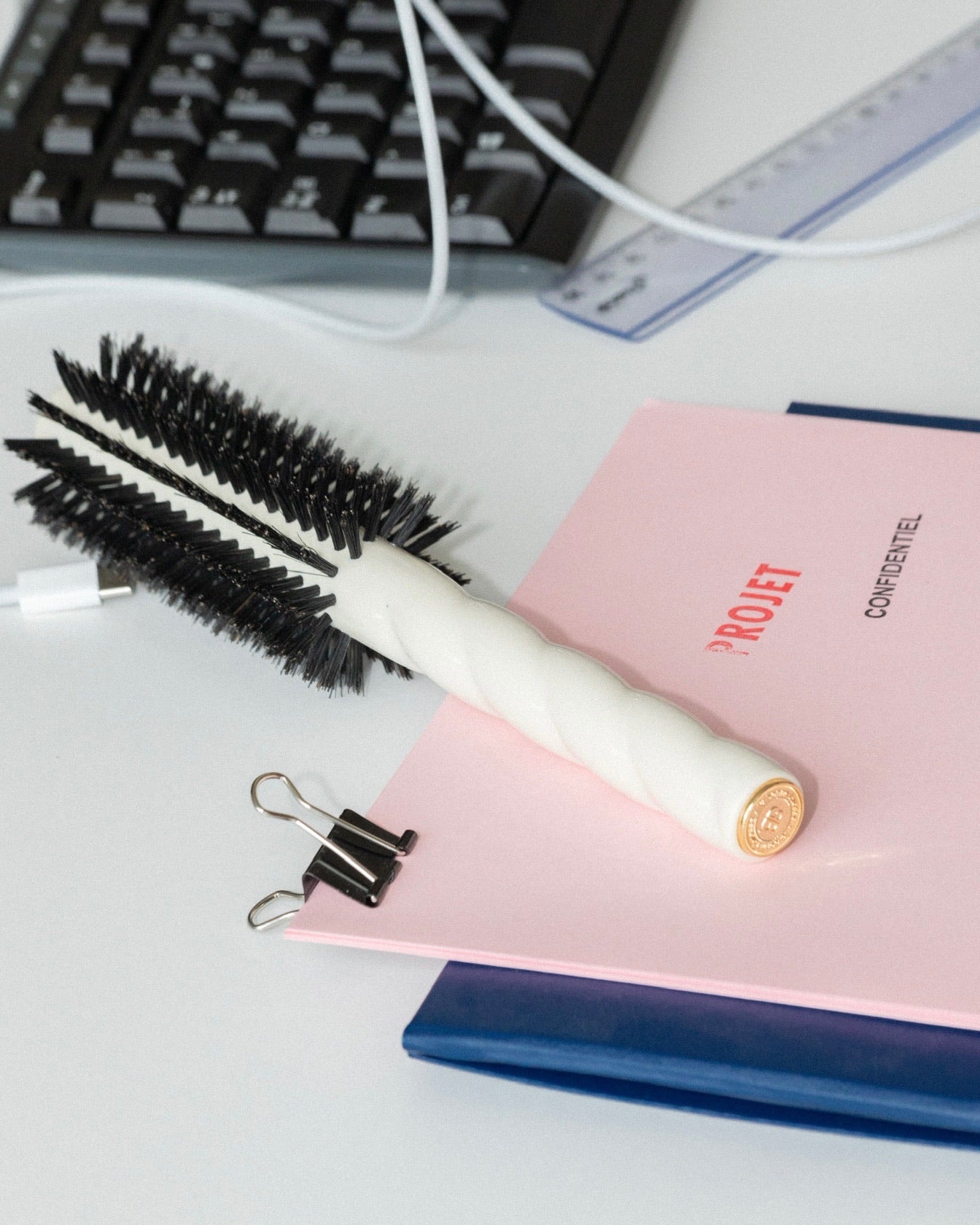 N.05 La Brosse Ronde Volume & Style Blanc Crème