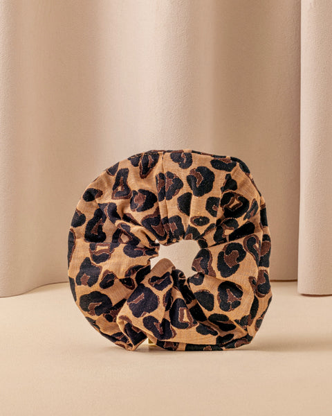 Balzac Paris x La Bonne Brosse The Large Leopard Scrunchie - Image 1