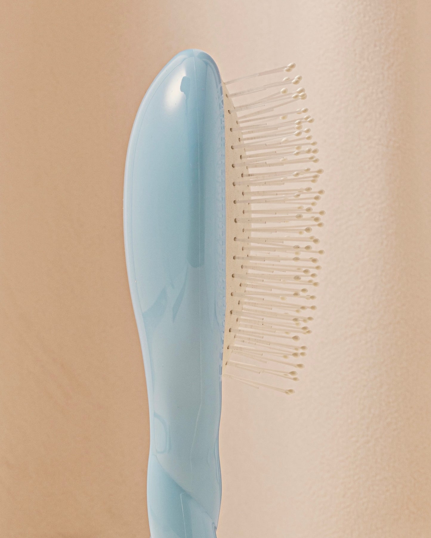 N.04 La Petite Brosse Démêlante & Massante La Miracle Bleu Ciel