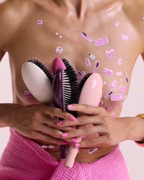 Duo: The Small HairBrush and Its Pouch Pink October Limited Edition - Image 2