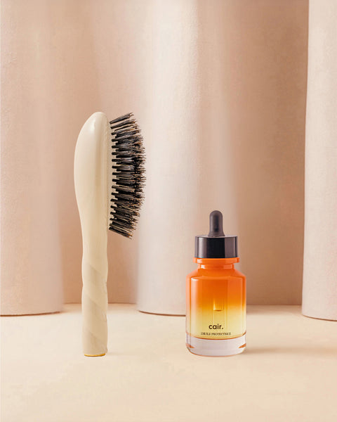 Protective Duo: The Small Hairbrush in Cream White and Cair Protective Oil - Image 1