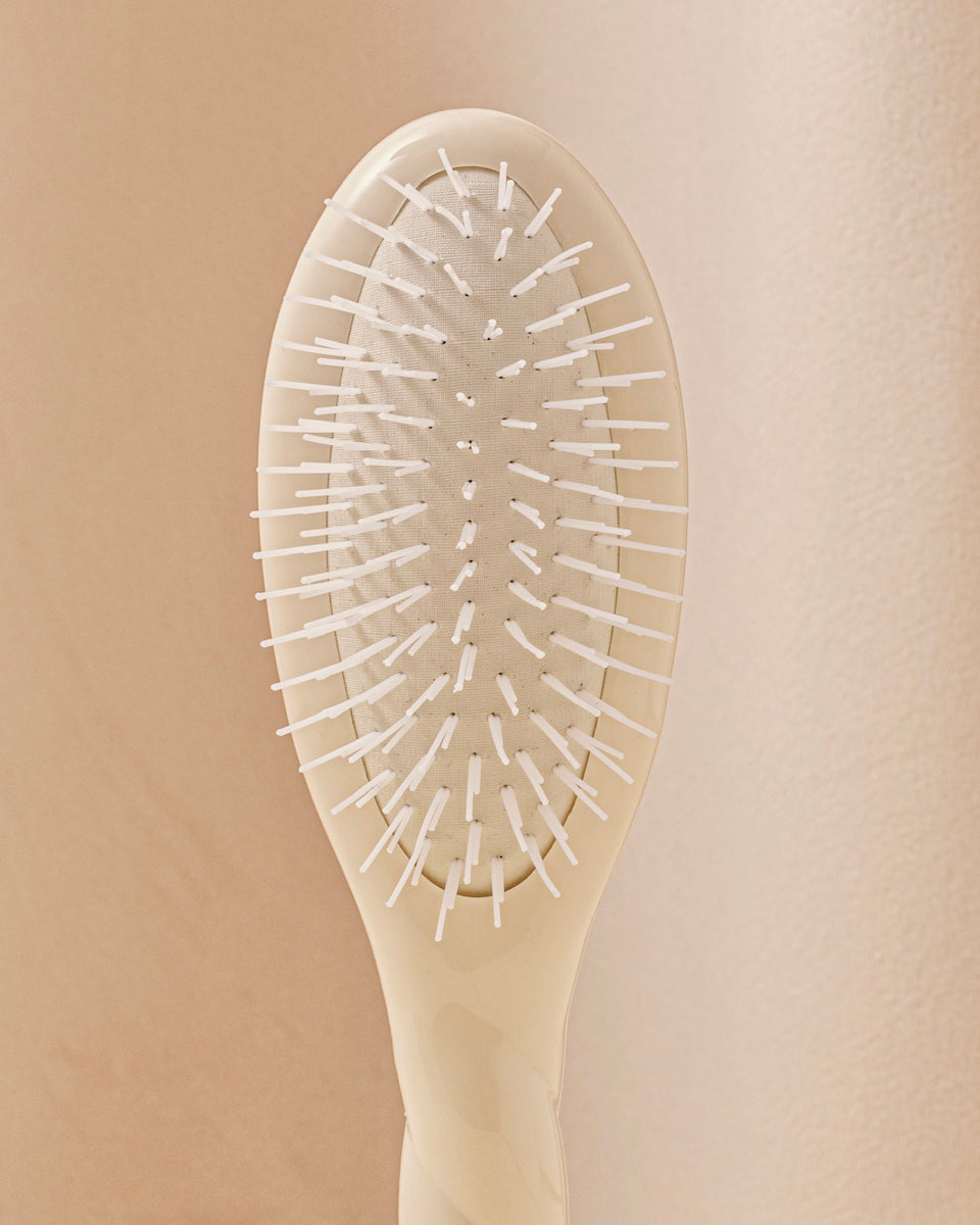 N.07 La Piccola L’Intenso Districante e Stimolante Spazzola Bianco Crema