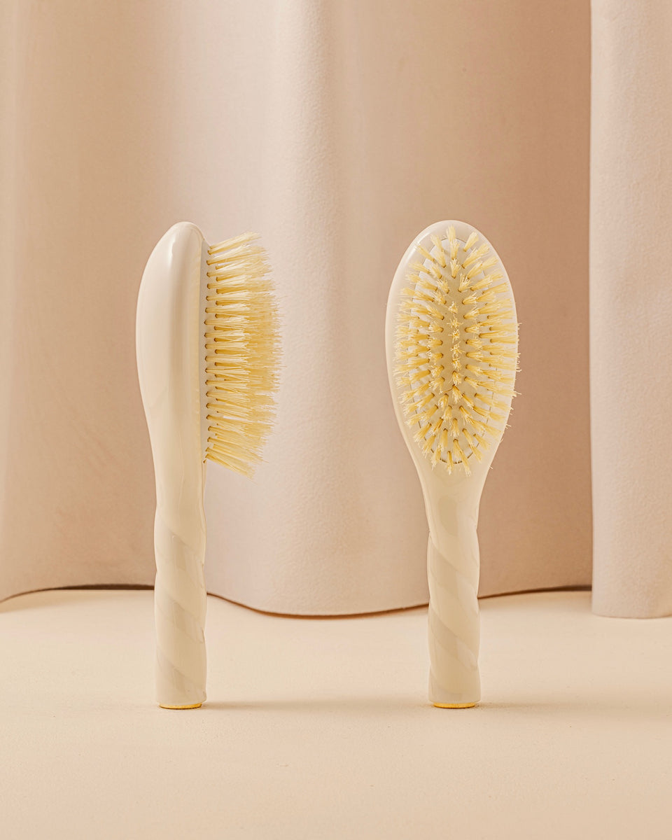 N.06 La Spazzola Per Neonati La Mia Prima Spazzola Bianco Crema