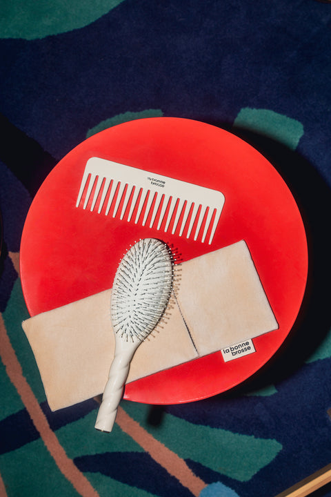 Trio : La Bonne Brosse, son Peigne et sa Pochette Blanc Crème - Image 2