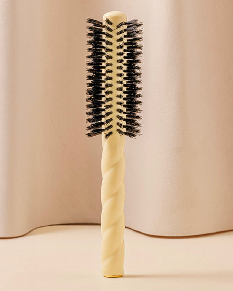 N.05 The Round Blowout HairBrush Volume & Style Ivory Cair - Image 3