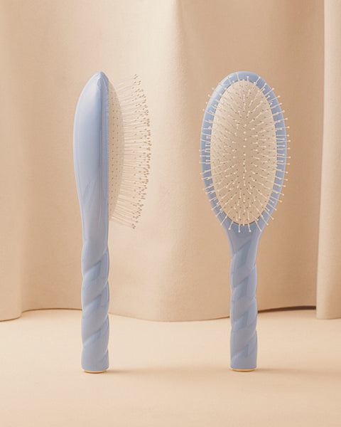 N.04 La Brosse Démêlante & Massante La Miracle Bleu Ciel - Image 1