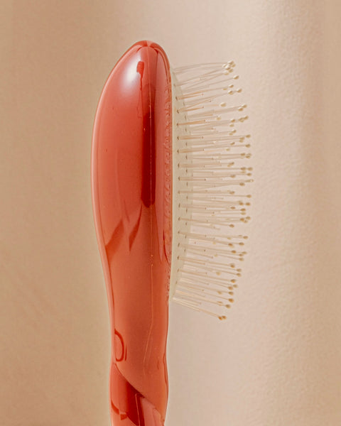 N.04 The Small Massaging Detangling HairBrush The Miracle Clay Court - Image 3