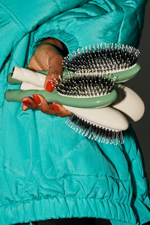 Duo : La Bonne Brosse et sa Pochette Vert Amande - Image 2