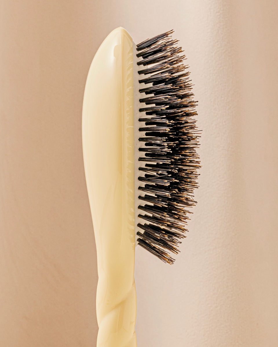 N.01 La Brosse Brillance & Soin l'Universelle Ivoire Cair