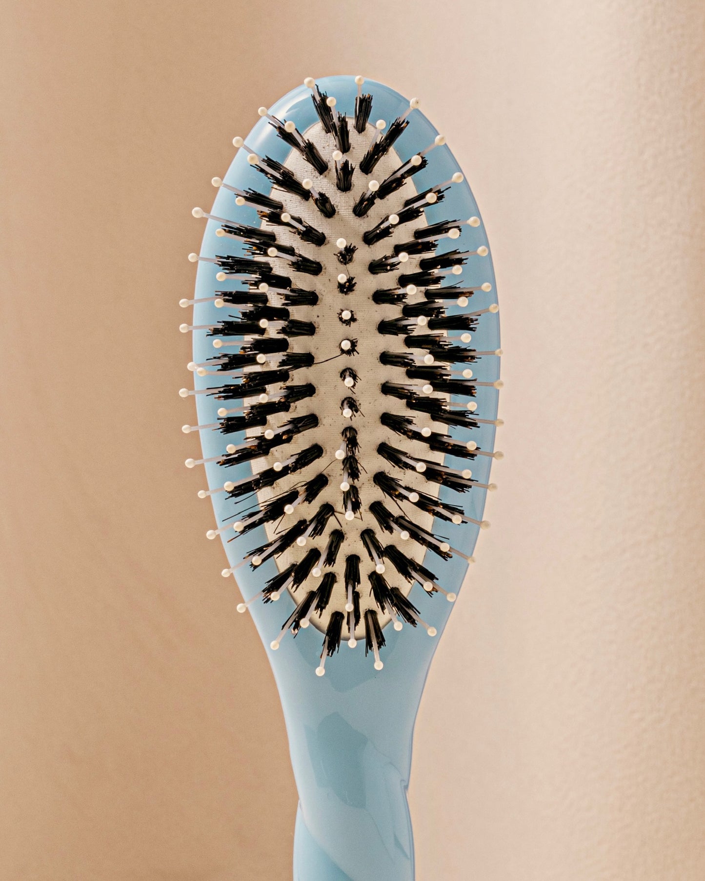 N.03 The Small Gentle Scalp Care Hair Brush THE ESSENTIAL SOFTNESS Light Blue