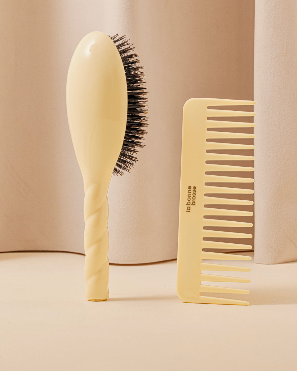 Il Pettine Largo Districante in Acetato Avorio Cair