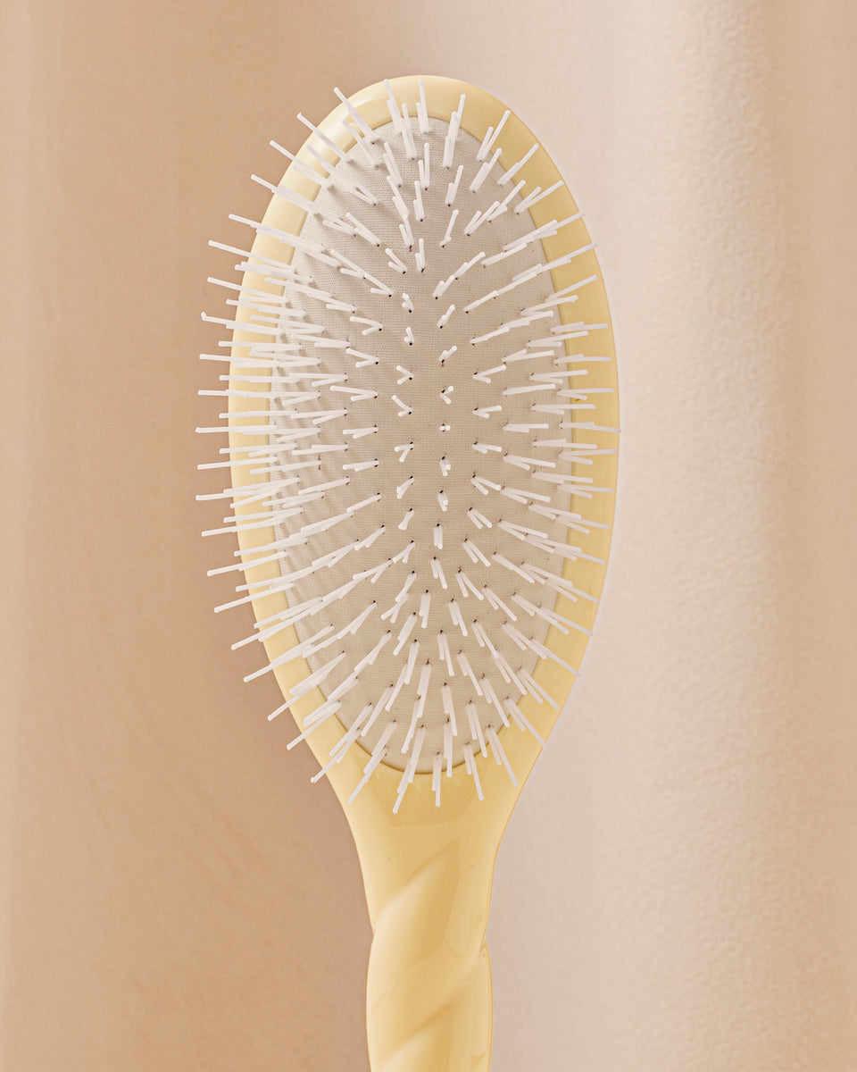 N.07 L’Intenso Districante e Stimolante Spazzola Avorio Cair