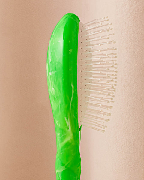 Roseanna x La Bonne Brosse N.04 The Small Detangling & Massaging Hairbrush The Miracle Green Tie & Dye - Image 3