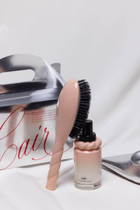 Silky Duo: La Bonne Brosse in Powder Pink and The Cair Beauty Shampoo - Image 2