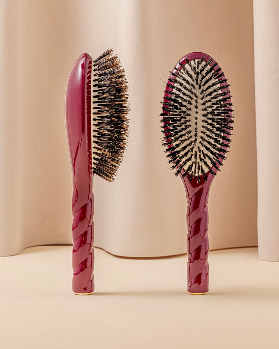 N.01 La Brosse Brillance & Soin l'Universelle Rouge Cerise