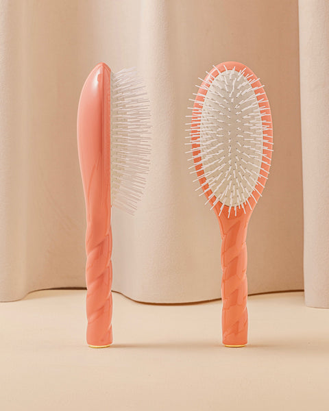 N.07 La Brosse Démêlante & Stimulante l'Intense Corail - Image 1
