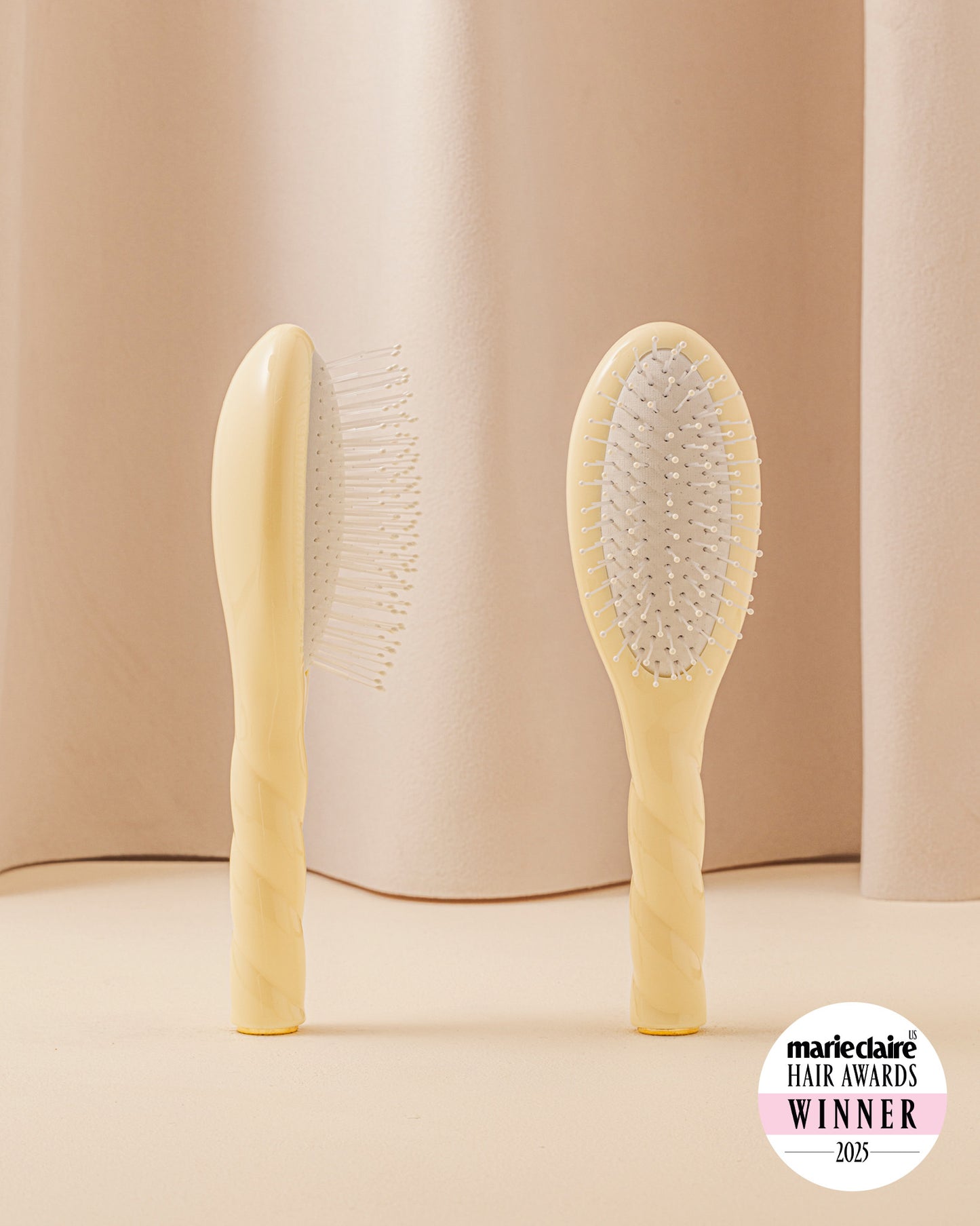 N.04 The Small Massaging Detangling Hair Brush The Miracle Ivory Cair