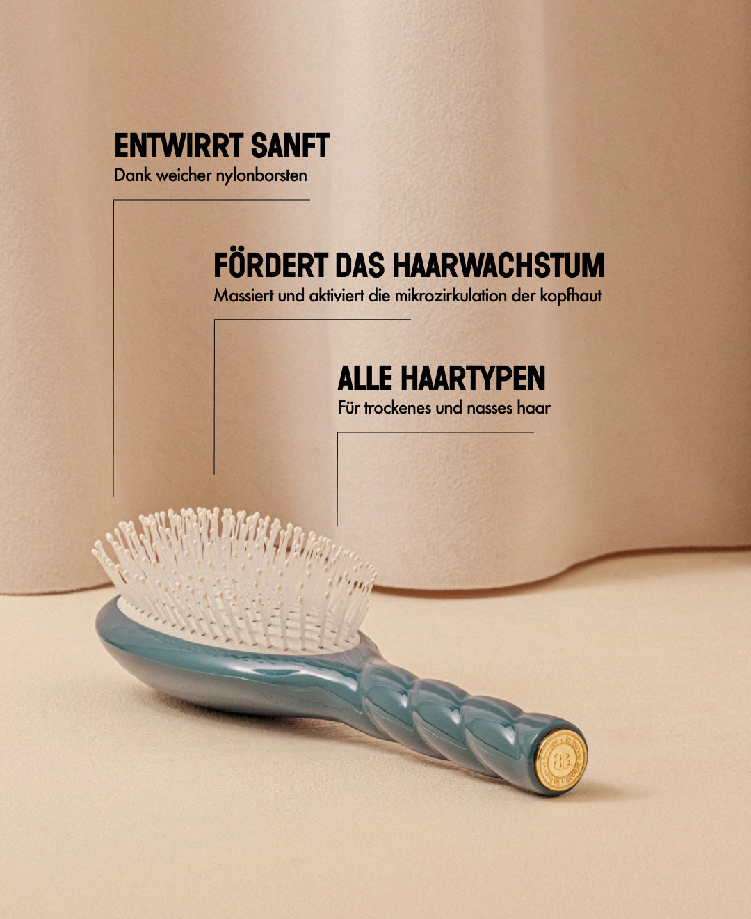 N.04 Die Wunderbare: Entwirrend & Vegan Bürste Encreblau