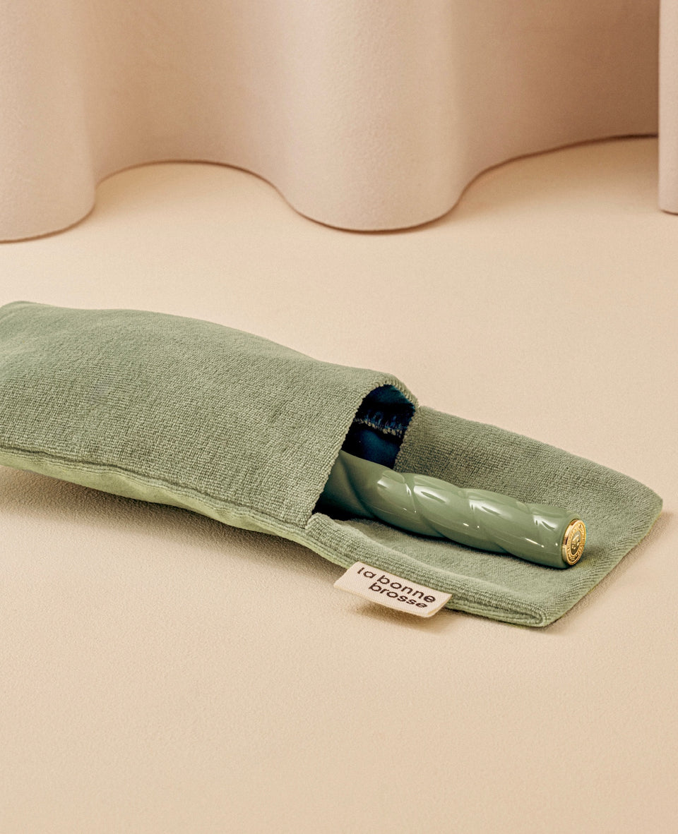 Large HairBrush’ Pouch Almond Green