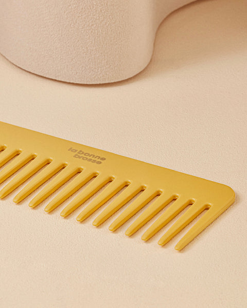 The Large Detangling Comb in Acetate Saffron Yellow - Image 3