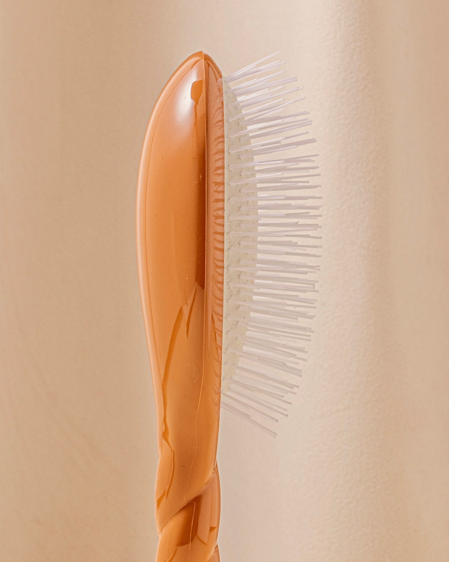 N.07 The Stimulating & Detangling Hair Brush THE INTENSE Terracotta