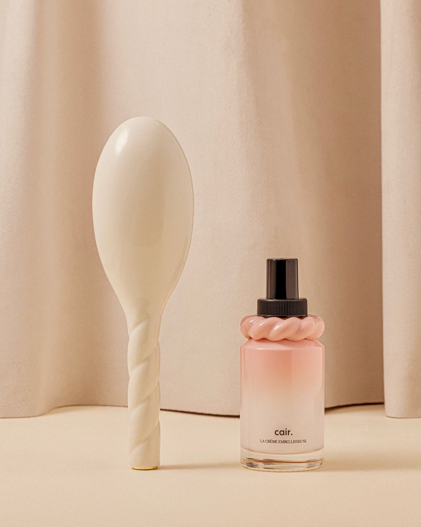 Radiance Duo: La Bonne Brosse Creamy White and the Leave-in Beauty Cream