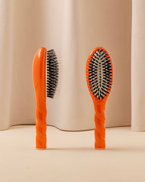 Limited Edition N.02 The Small Detangling Brush & Essential Care Orange Seventies - Image 1