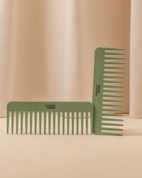 The Wide Detangling Acetate Comb Almond Green