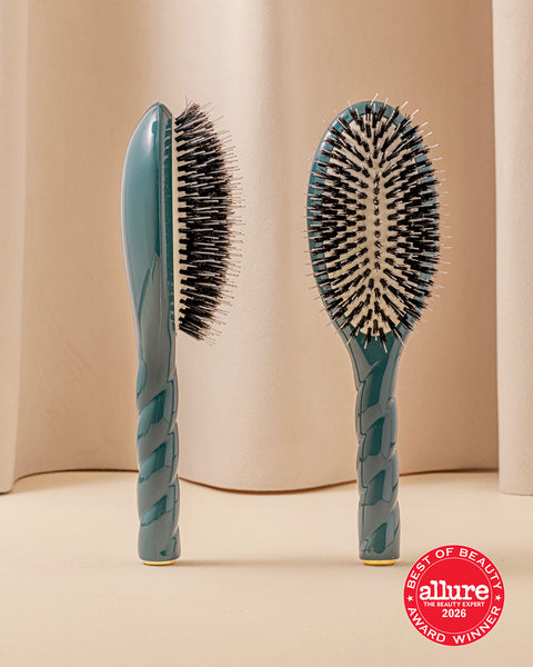 N.02 The Care & Detangling Hairbrush The Essential Blue - Image 1