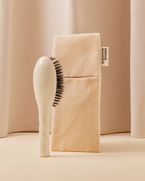 ‘Small HairBrush’ Pouch White Cream  - Image 2