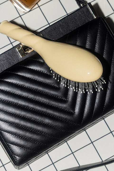 N.04 La Brosse Démêlante & Massante La Miracle Ivoire Cair - Image 2