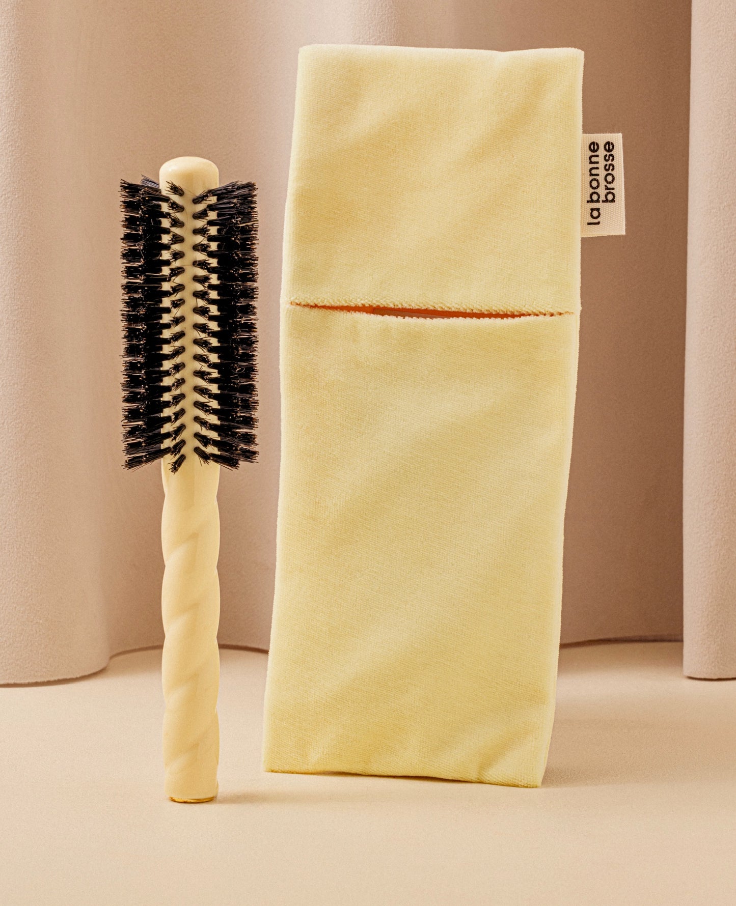 La Pochette "Spazzola Rotonda" Avorio Cair