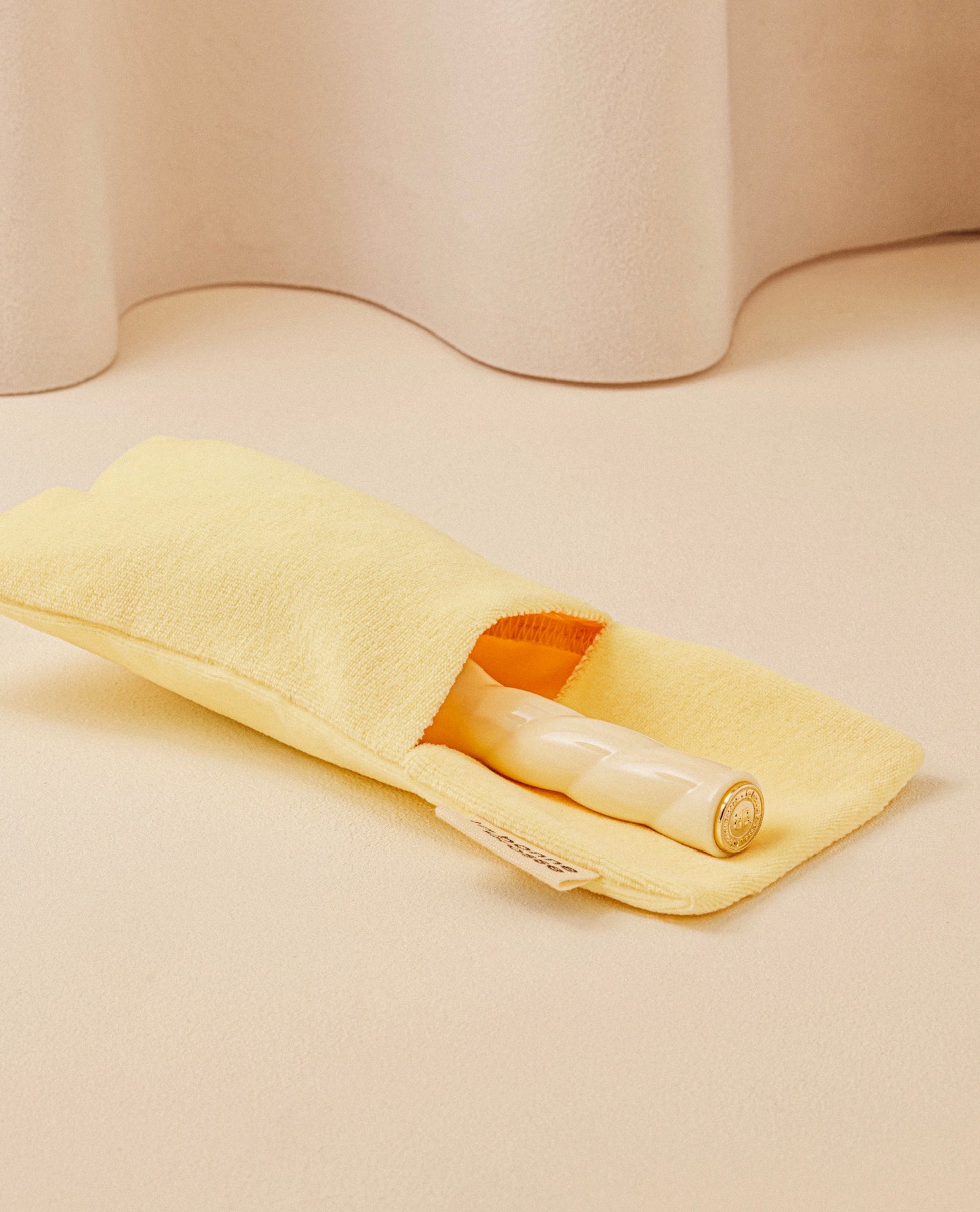 ‘Small HairBrush’ Pouch Ivory Cair