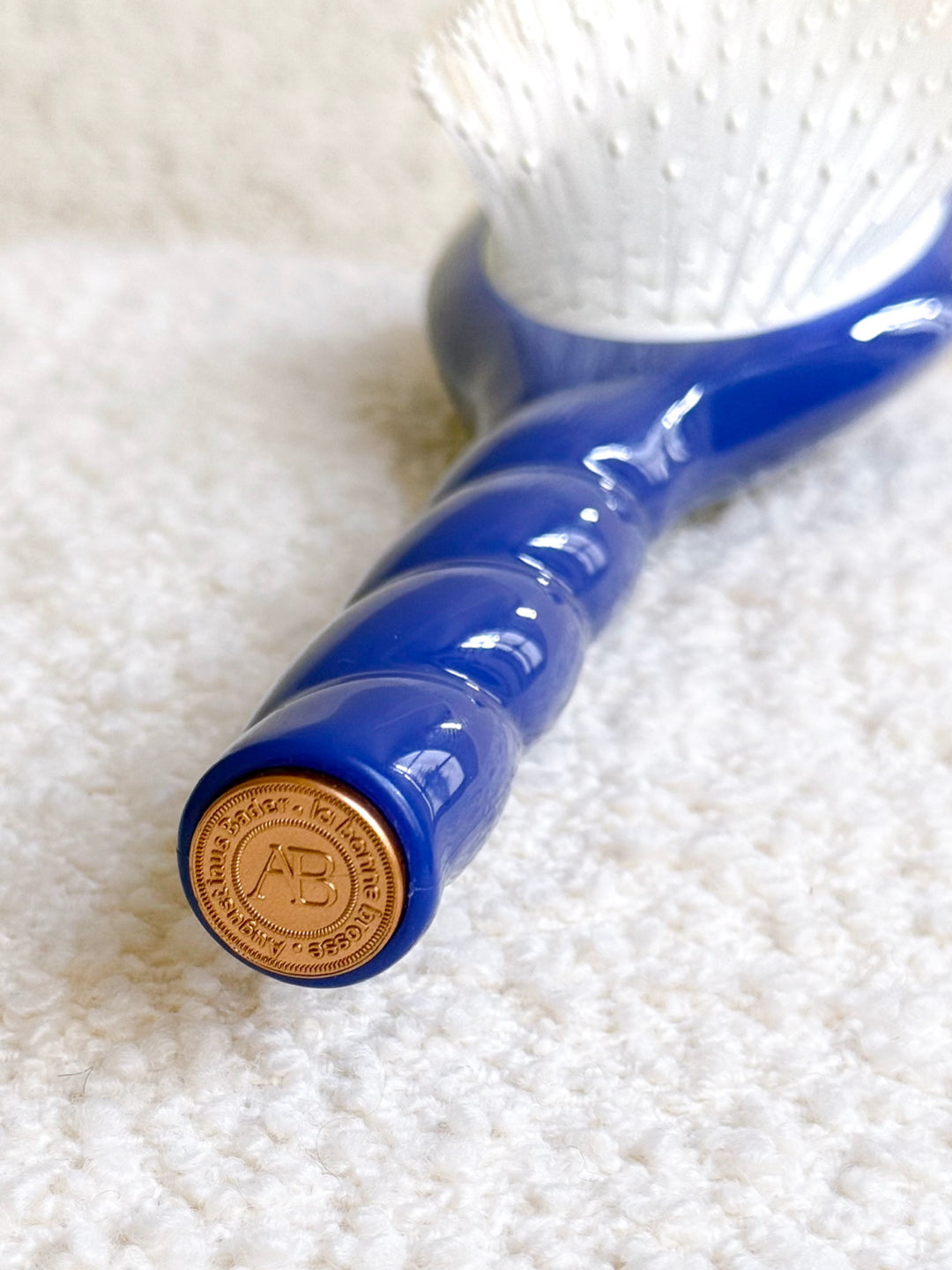 Augustinus Bader x La Bonne Brosse N.04 The Detangling & Massaging Brush The Miracle