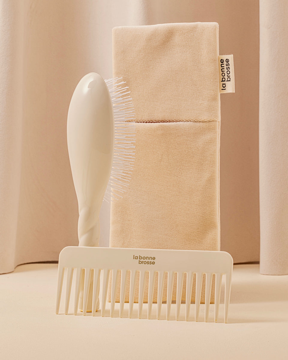 La Pochette "Grande Brosse" Blanc Crème