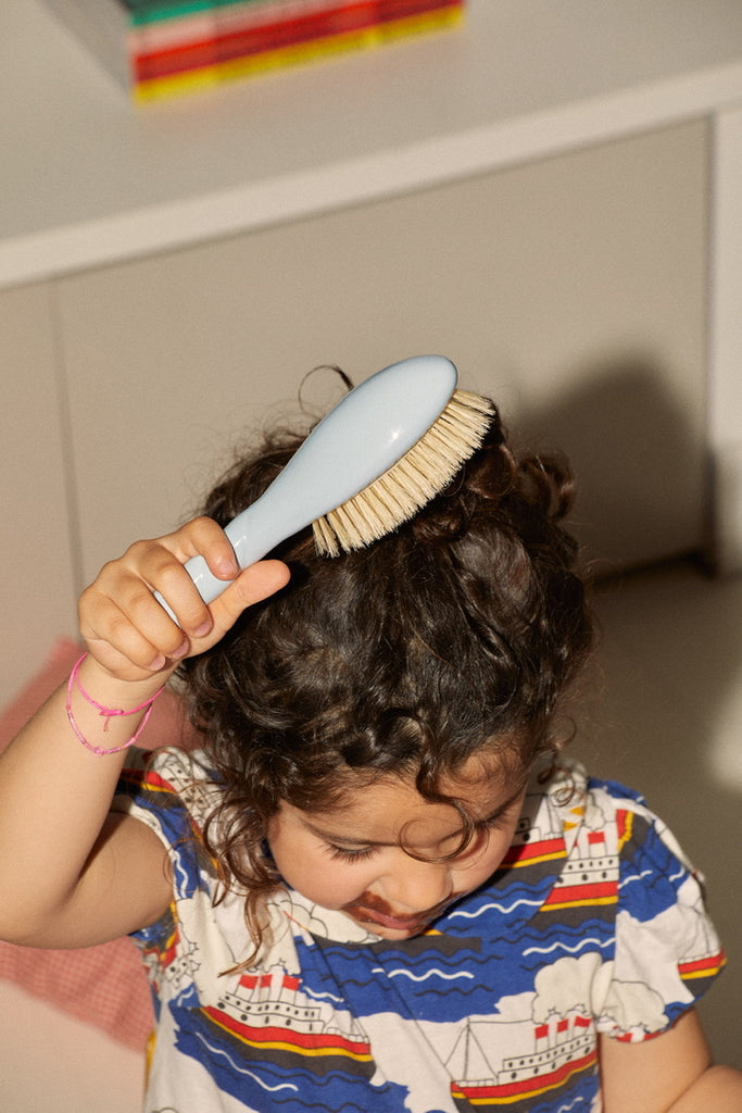 Découvrez nos brosses à cheveux bébé