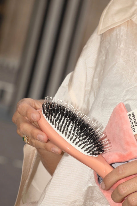Quelle est la meilleure brosse pour cheveux gras ?