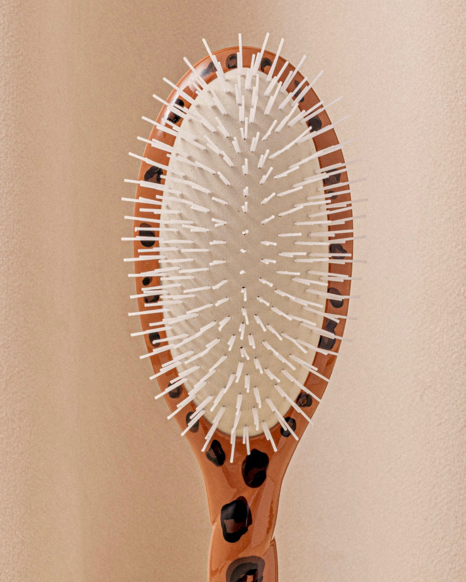Balzac Paris x La Bonne Brosse N.07 The Stimulating & Detangling Hairbrush The Intense