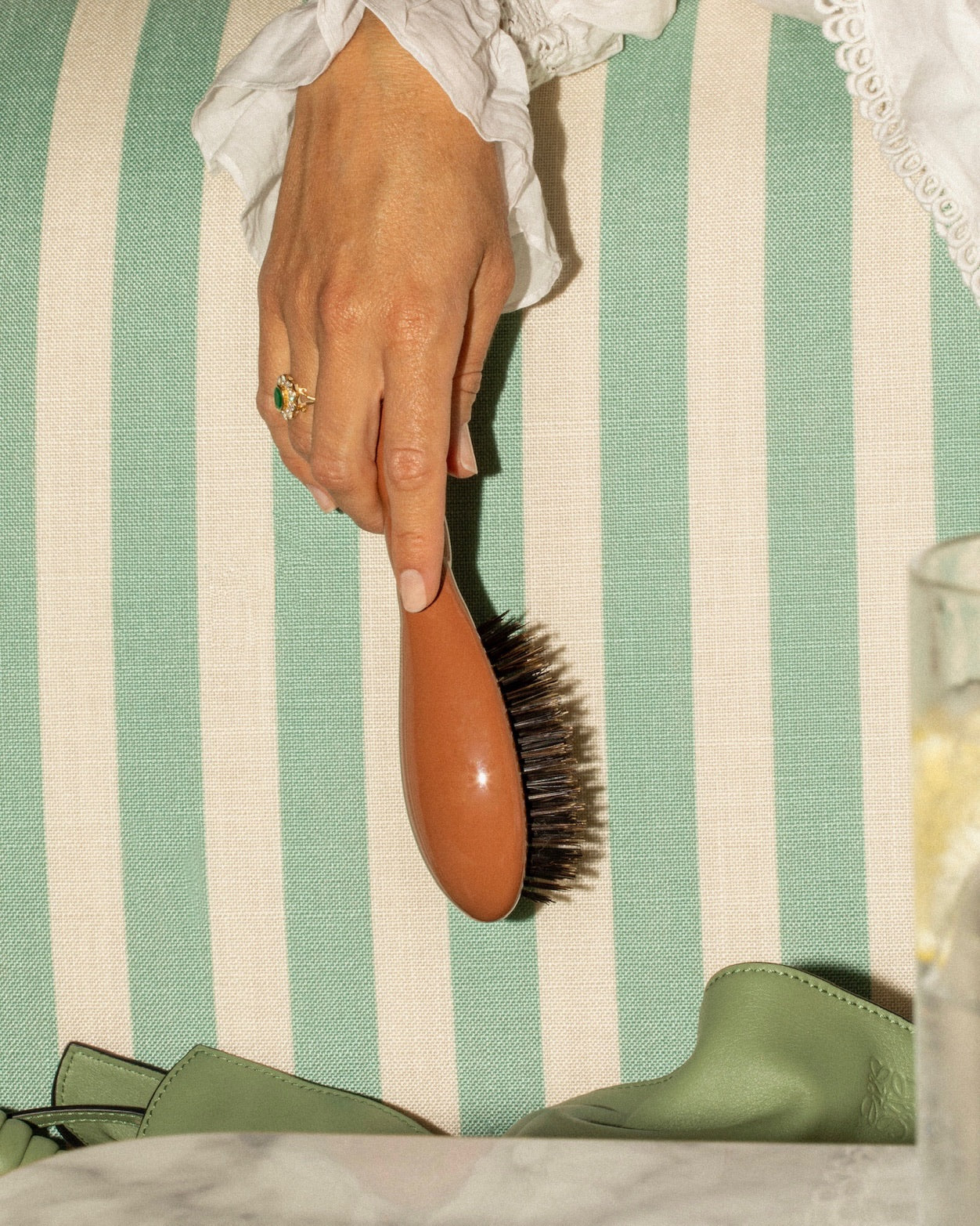 N.01 The Small Shine & Care Hair Brush THE UNIVERSAL Terracotta